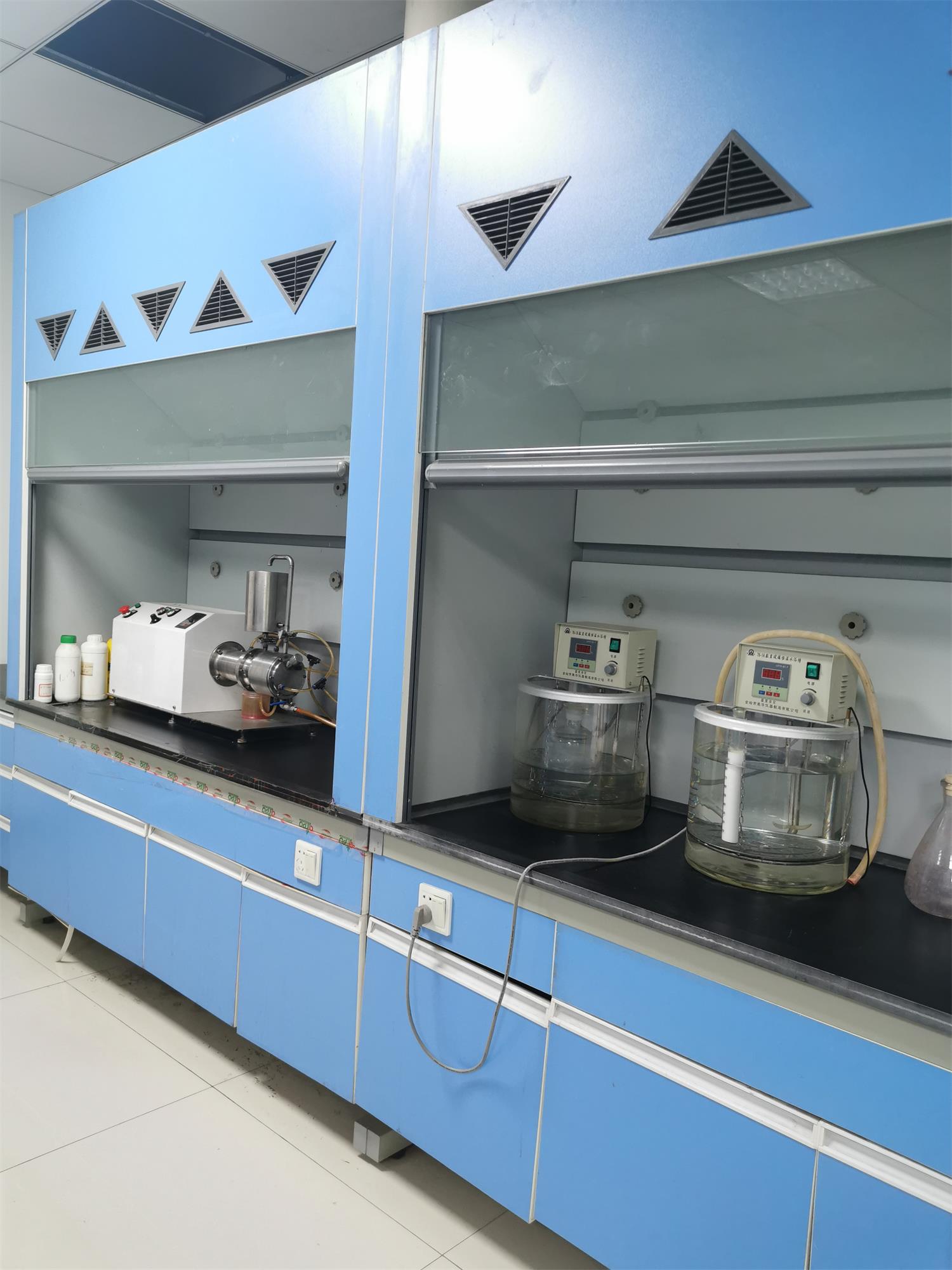 Detection and analysis room